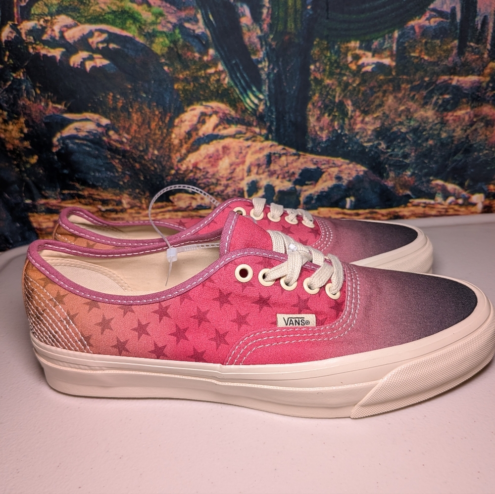 Vans LX Authentic 44 Sneaker in Mauvewood Shoes size 9 stars ombre